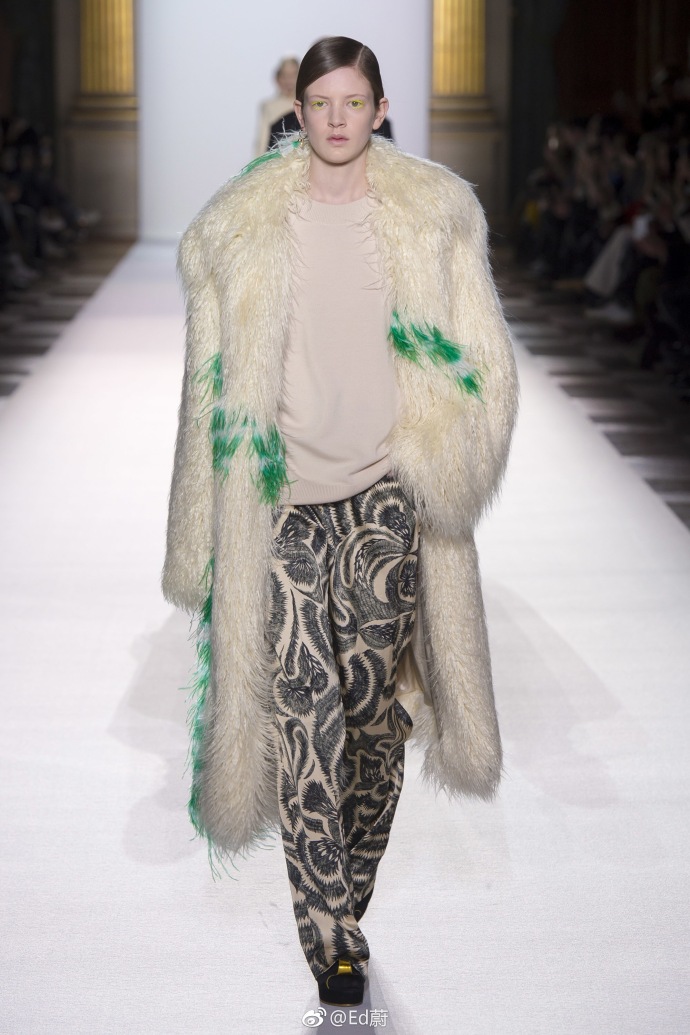 欧美时尚品牌Dries Van Noten2018巴黎时装周皮草主题