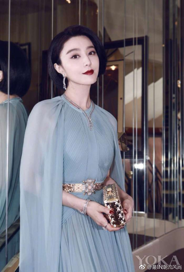 大眼美女明星范冰冰清新薄荷绿礼服也掩盖不了 5