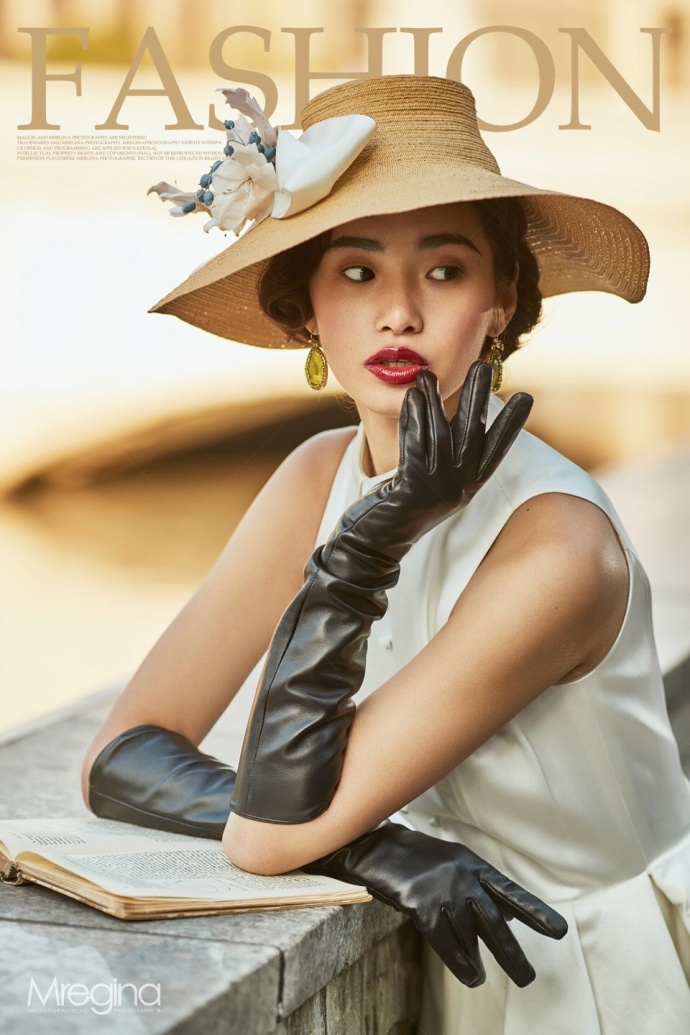 新婚夫妻复古婚纱图片 7
