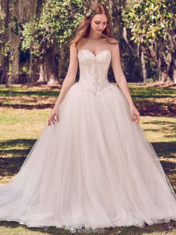 澳大利亚的婚纱品牌Maggie Sottero婚纱礼服图片 4