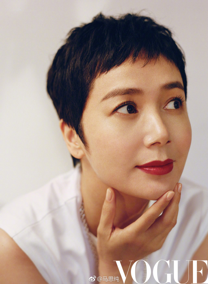 大眼美女明星蒋雯丽精致写真图片 4