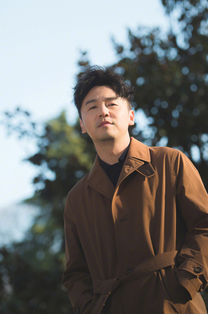 东北男明星逗比男神雷佳音帅气图片 7