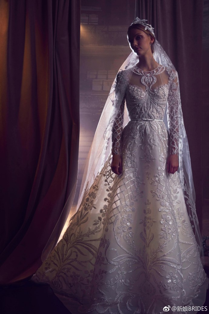 Elie Saab2018春季新款古典款婚纱图片