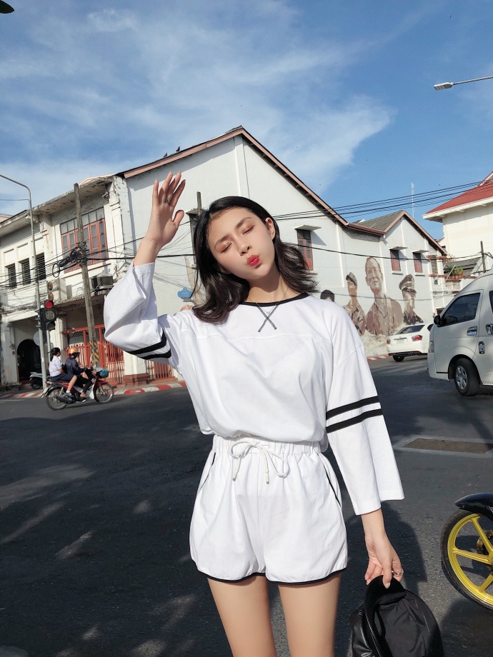 清纯美女春夏穿衣搭配风格图片 5