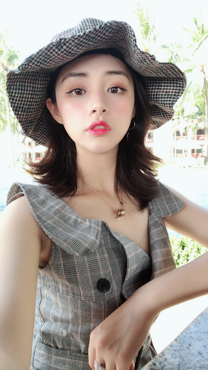 清纯美女春夏穿衣搭配风格图片 9