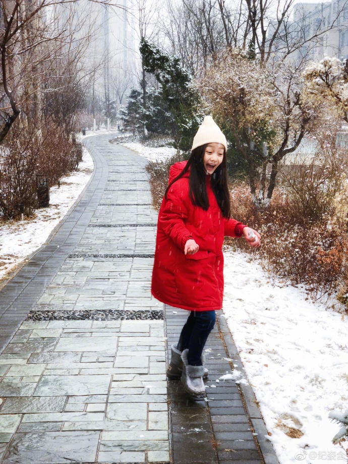 童星纪姿含2018初雪美图 4