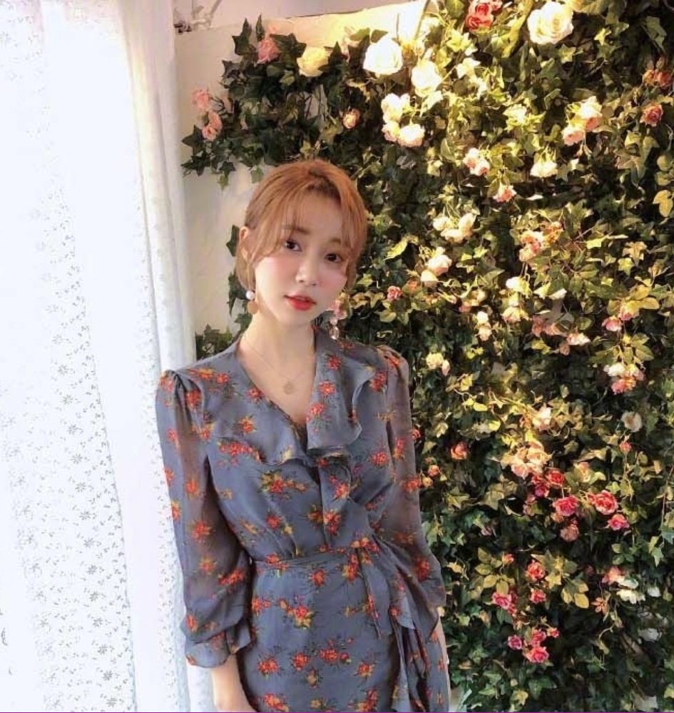 精致小女人穿搭示范look 17