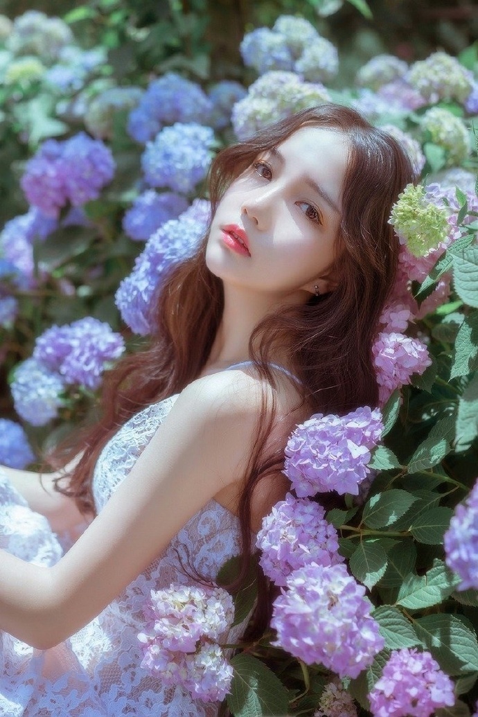 清纯美女花海女神范清纯图片 4