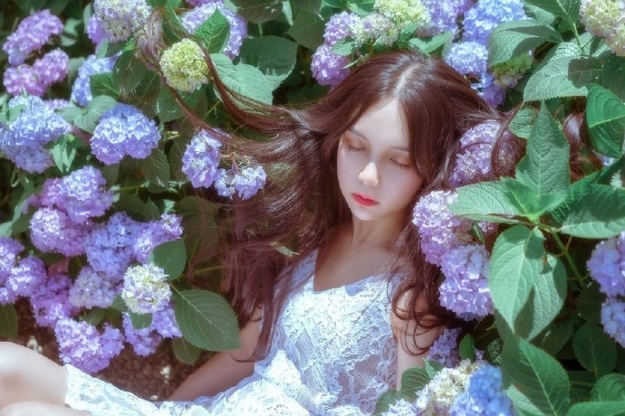 清纯美女花海女神范清纯图片 8