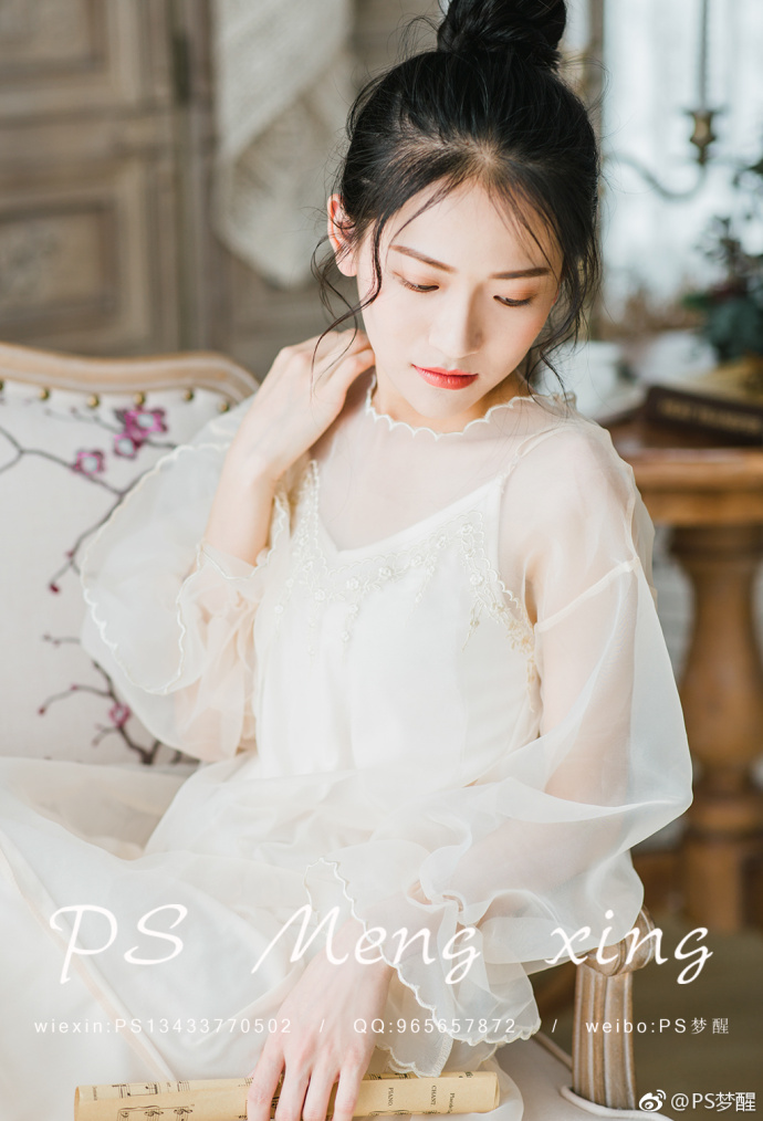 清纯美女白色纱裙轻盈又柔美唯美写真 2