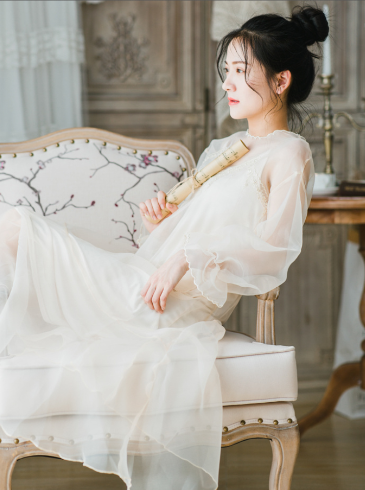 清纯美女白色纱裙轻盈又柔美唯美写真 12