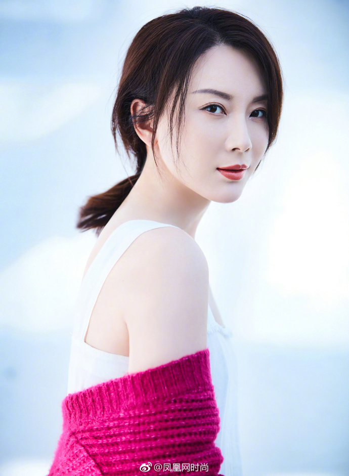 知性美女明星陈数早春混搭风尚时尚写真 6