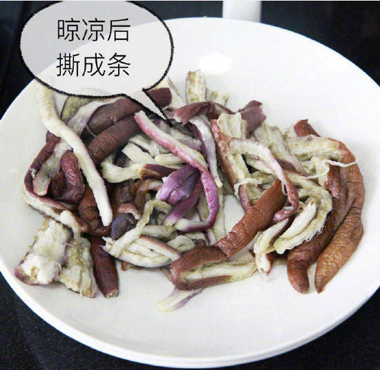 下饭菜茄子拌蒜的做法_蒜泥茄子的做法 4