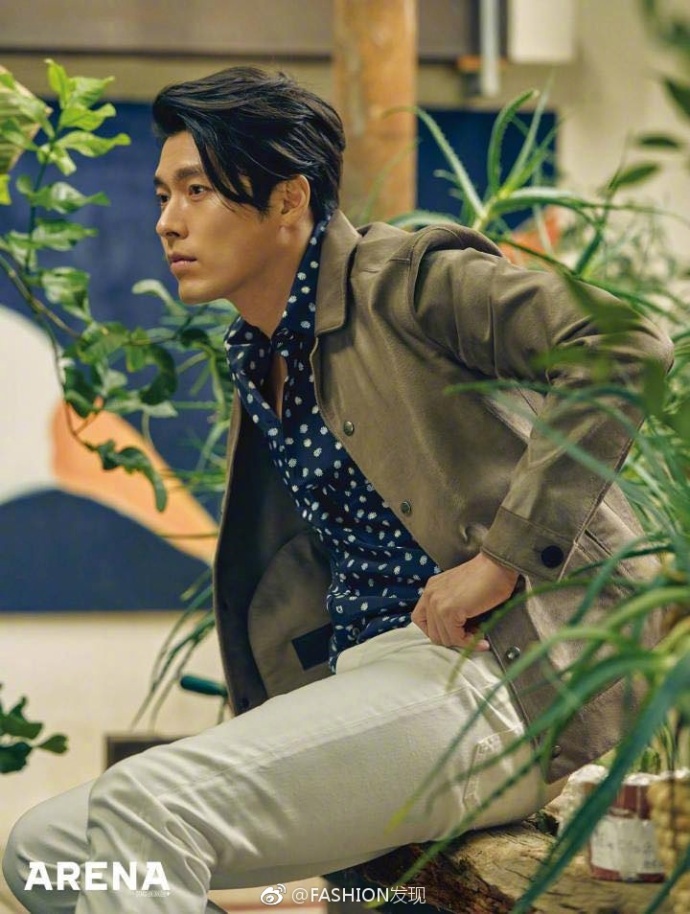 韩国男明星帅哥演员玄彬登上韩版《ARENA》四月号 4