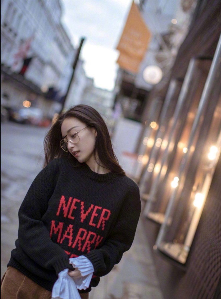 大眼美女明星倪妮&times;GUCCI教科书式的街拍舒服却不 7