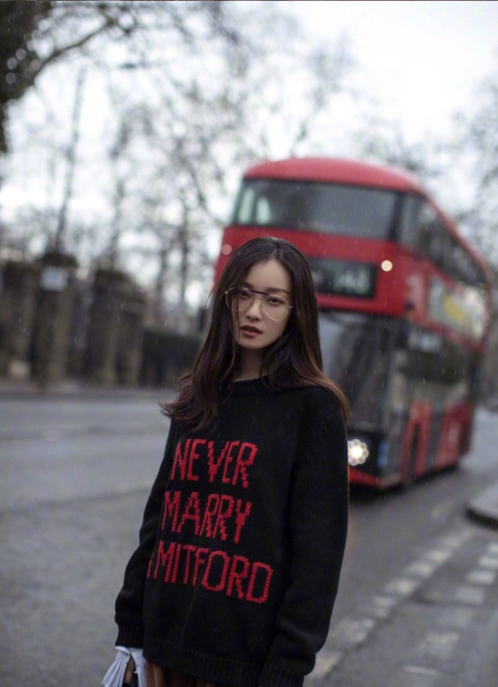 大眼美女明星倪妮&times;GUCCI教科书式的街拍舒服却不 14