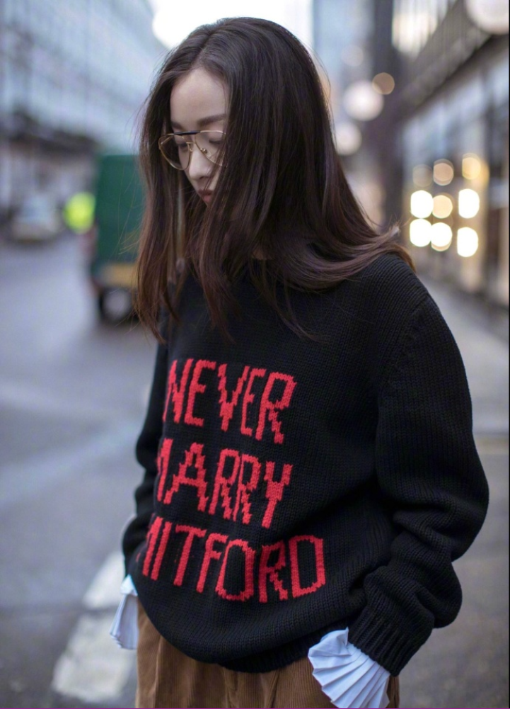 大眼美女明星倪妮&times;GUCCI教科书式的街拍舒服却不 15