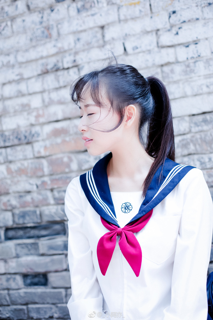 清纯学生妹清澈的眼光在微凉的春风唯美写真 3