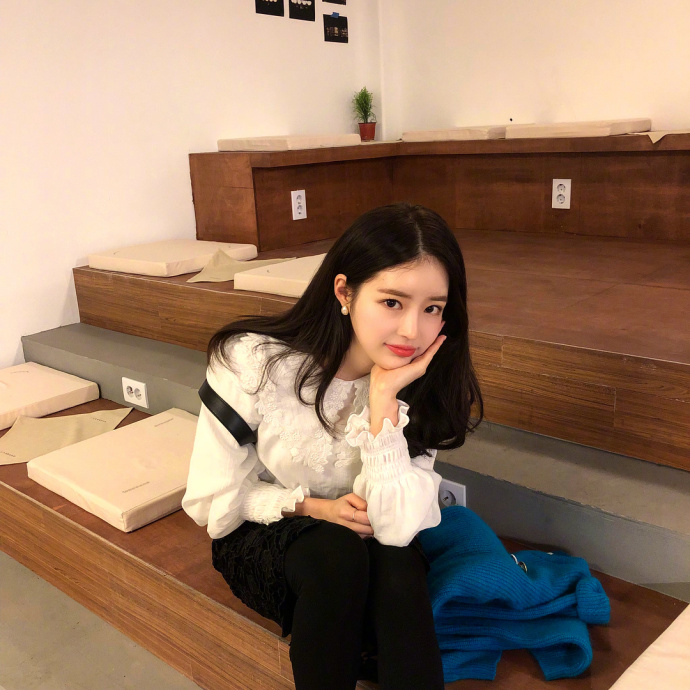 半轻熟小女人穿搭示范look 9