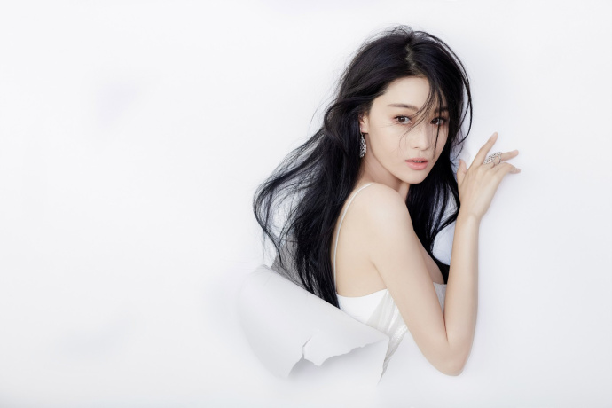 大眼美女明星张馨予一身洁白笑容甜美娇俏单纯 9