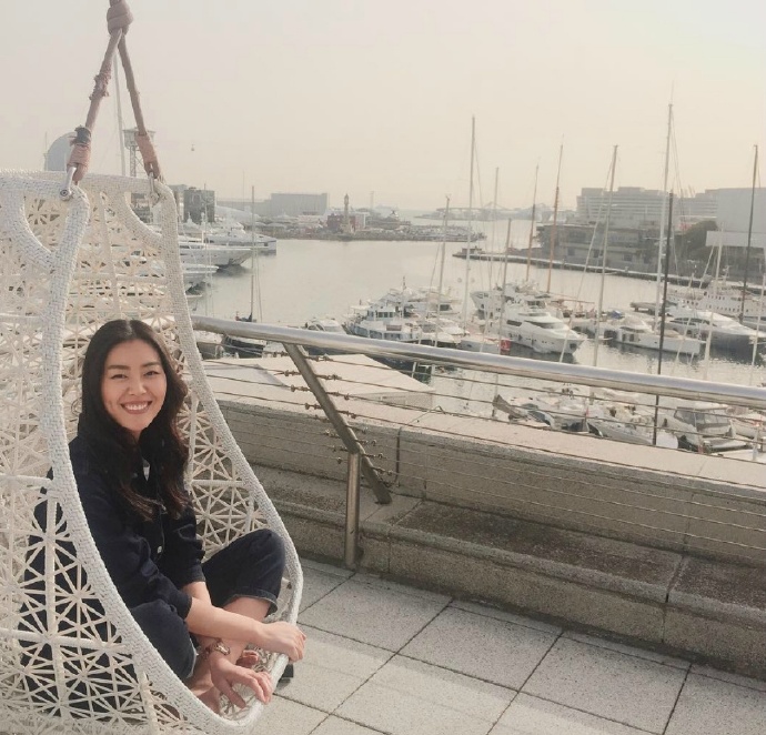 国际超模美女明星刘雯大表姐的日常照 7