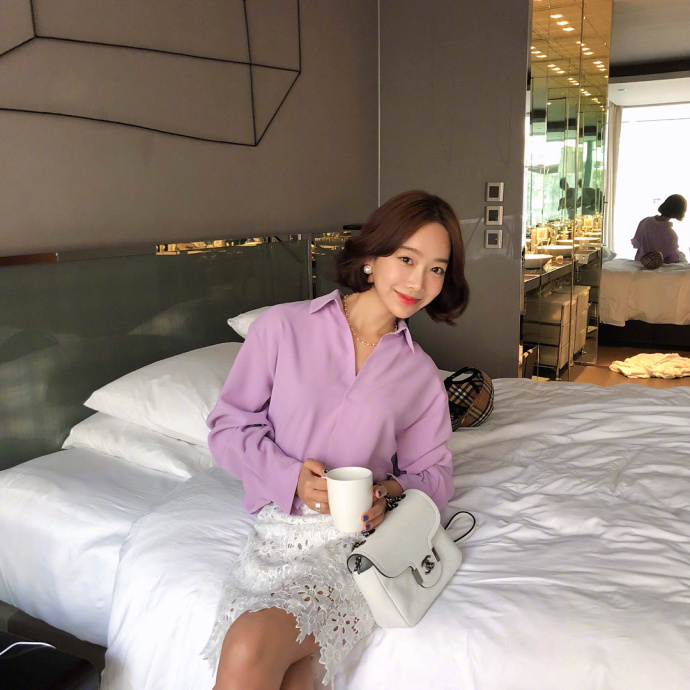 小短发清纯女生的青春花样搭配look 6
