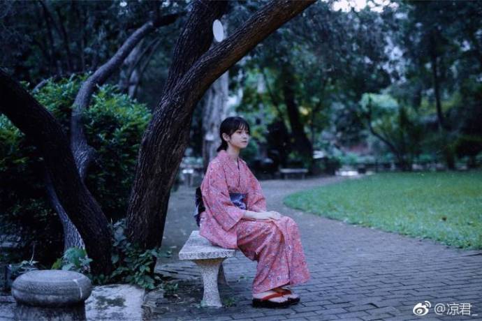 可爱美女日系和服唯美写真 3