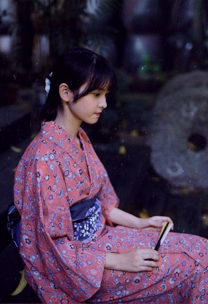 可爱美女日系和服唯美写真 11