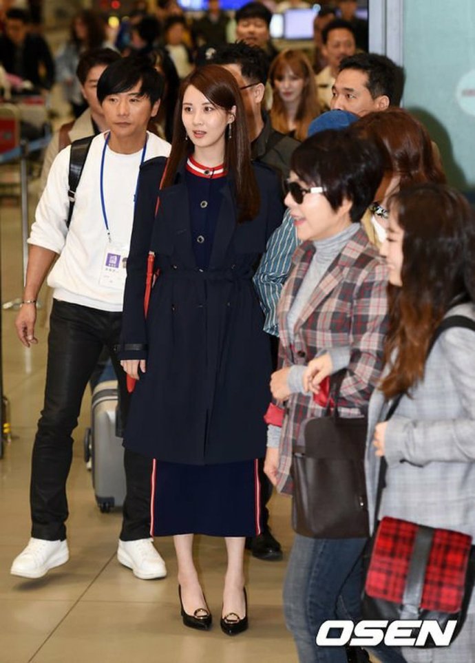 韩国美女明星女团少女时代成员徐玄仁川机场时 9