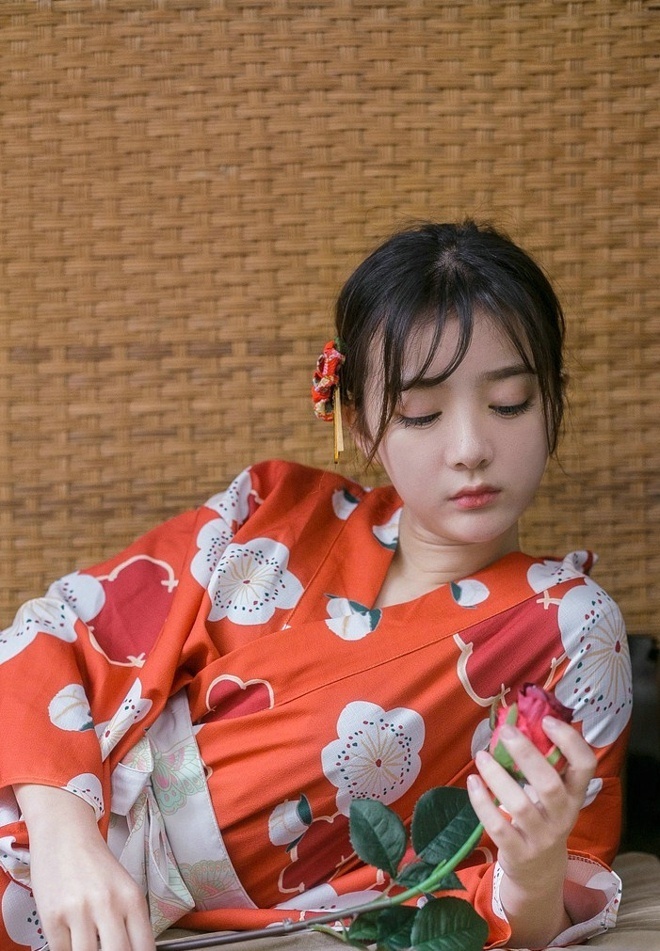 清纯美女樱桃小嘴配日本和服清纯写真 3