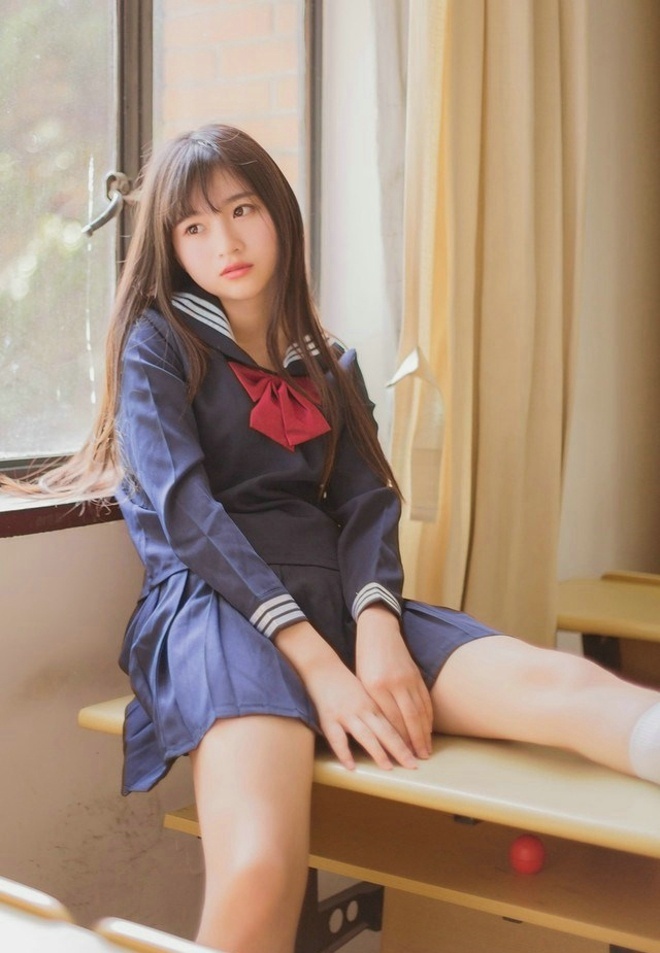 长发清纯美女学生妹装清纯图片 8