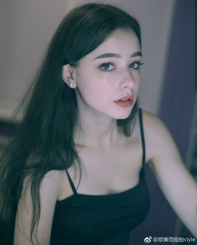 欧美美女18岁的俄罗斯博主taaarannn美颜图片 9