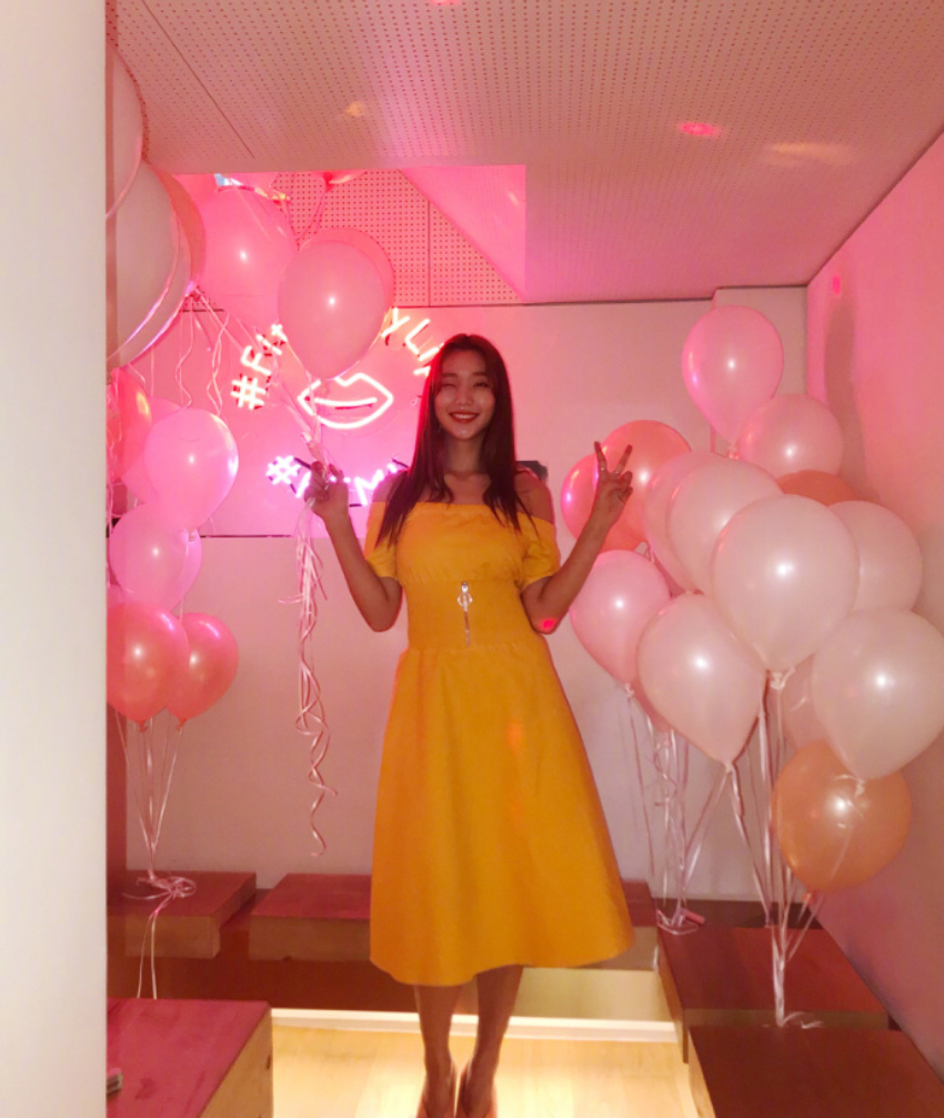 韩国美女模特李圣经私服穿搭图片 9