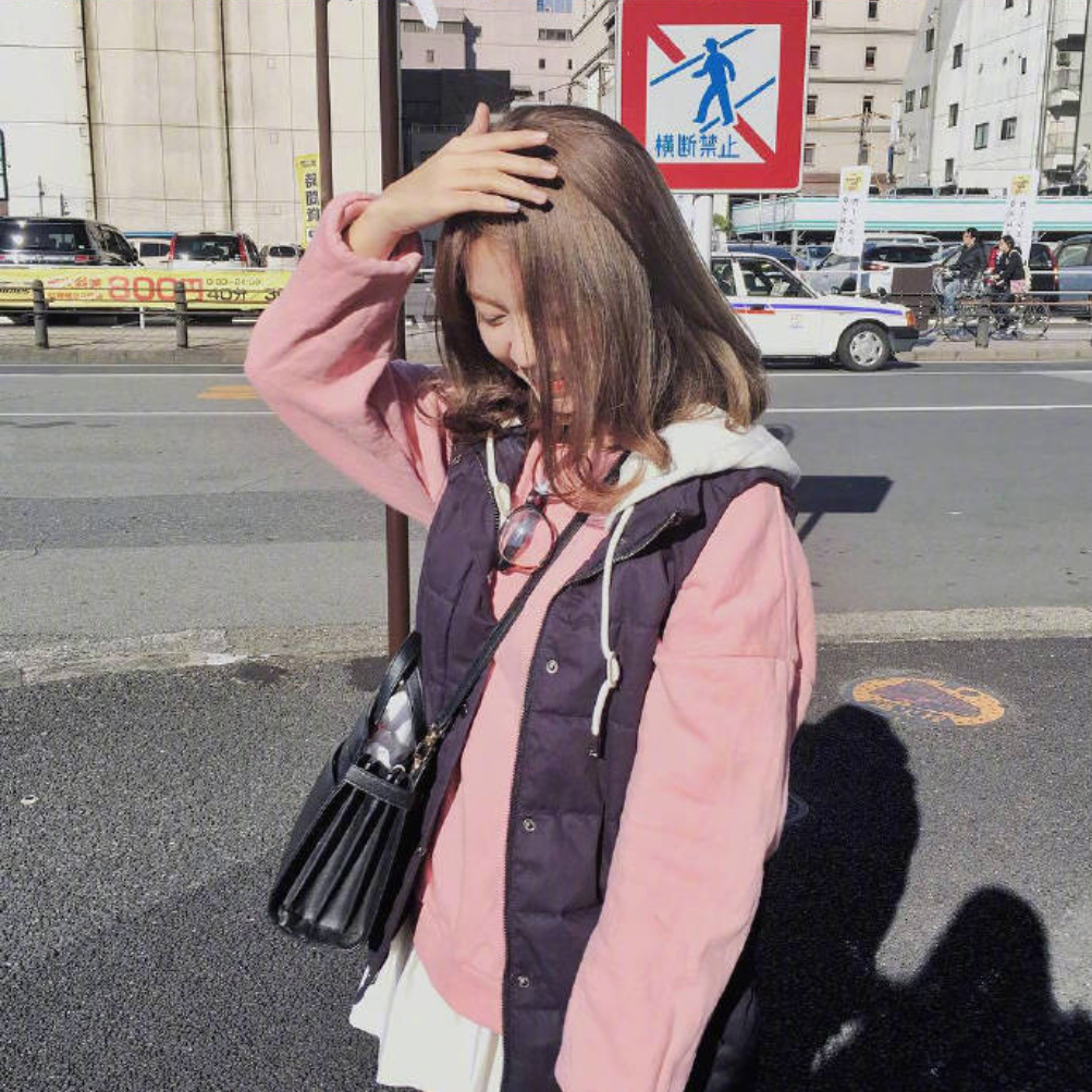 唯美齐肩发女孩清纯图片 8