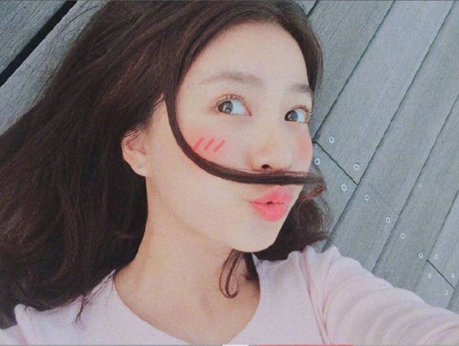 唯美齐肩发女孩清纯图片 12