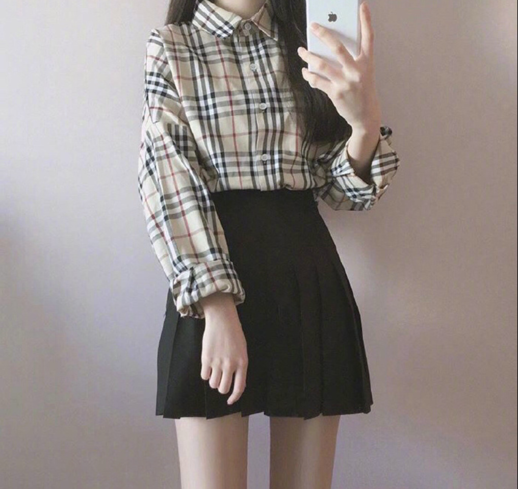 学生味十足的短裙穿搭参考显腿长的一组 6