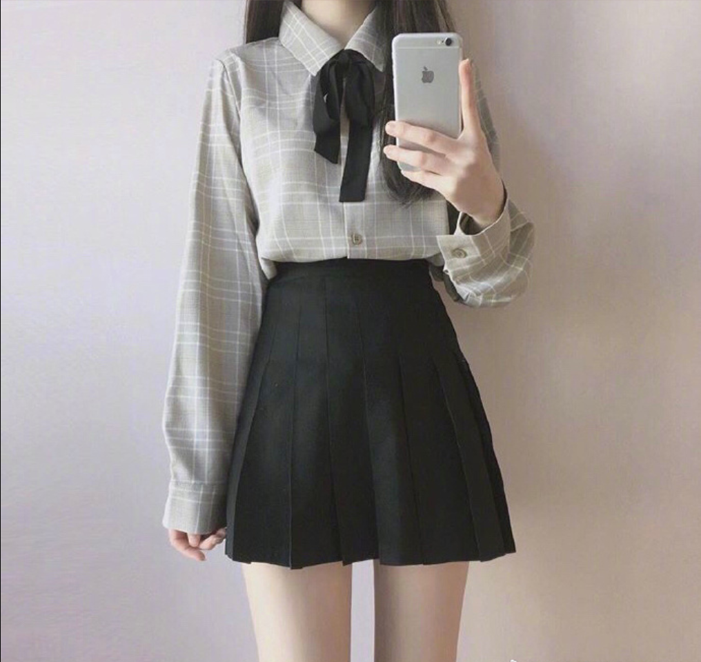 学生味十足的短裙穿搭参考显腿长的一组 12