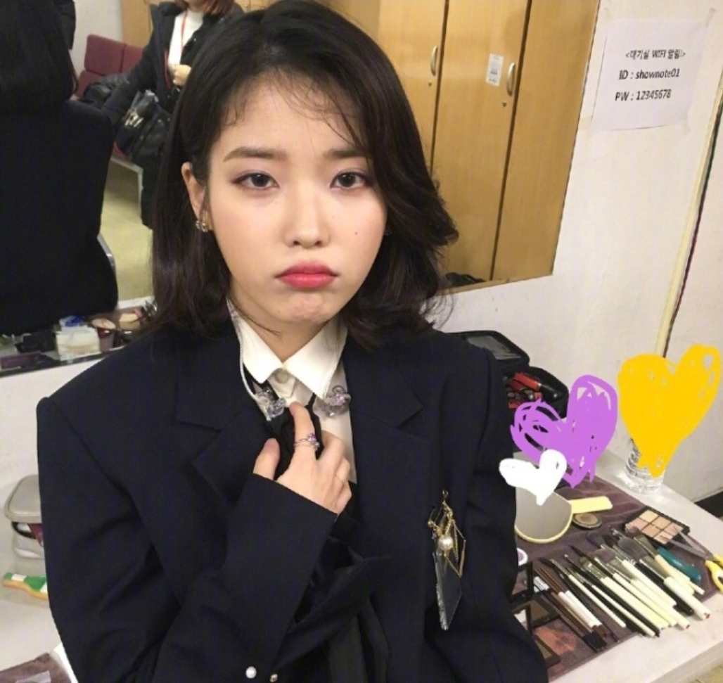 韩国美女明星IU李知恩最新ins日常私服图片 6