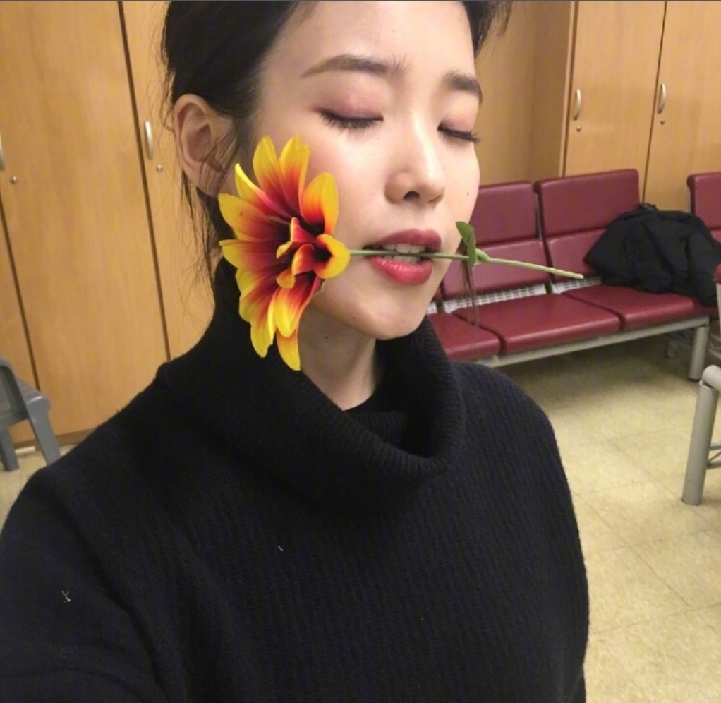 韩国美女明星IU李知恩最新ins日常私服图片 7