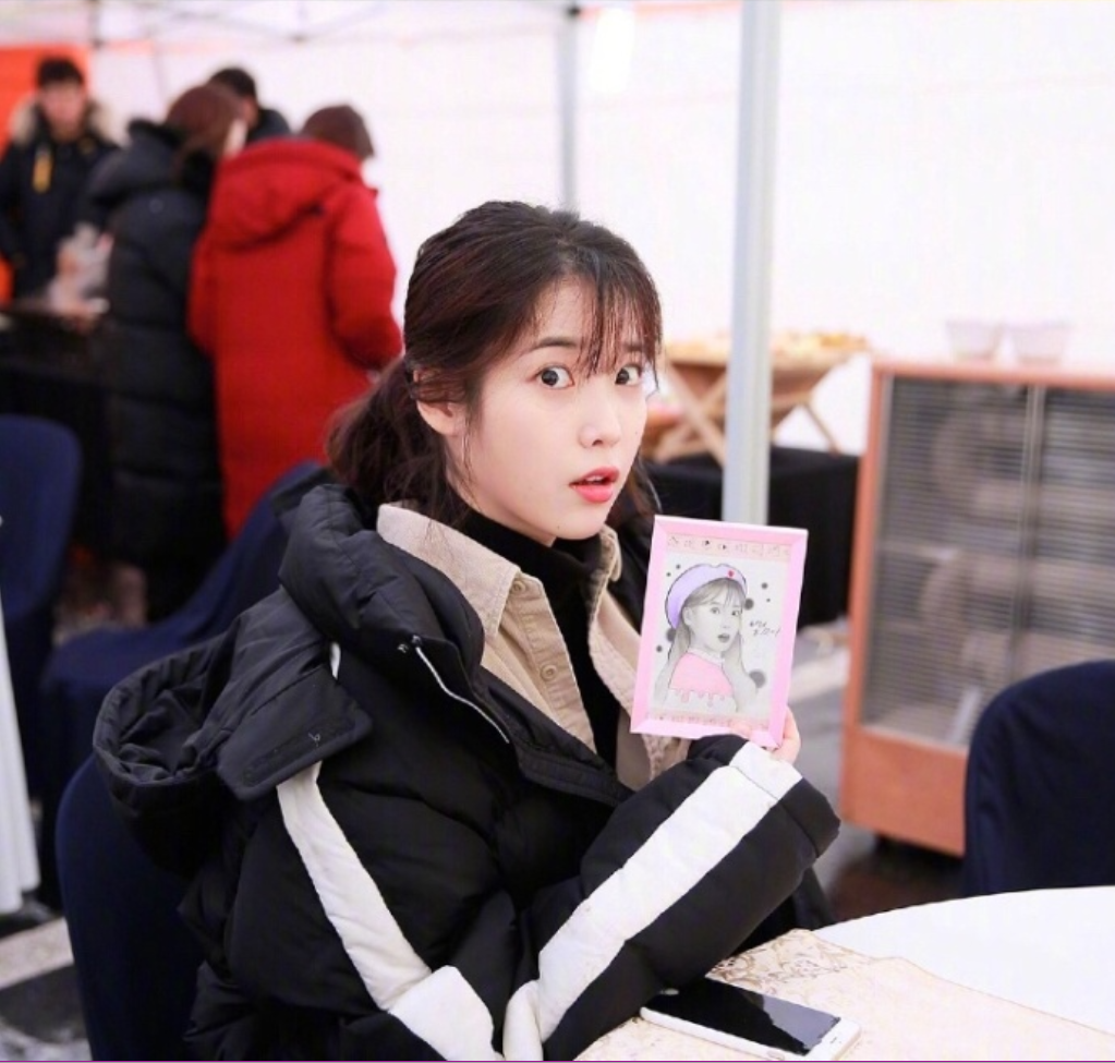 韩国美女明星IU李知恩最新ins日常私服图片 8