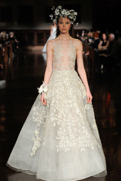 Reem Acra Bridal Spring 2019戴花冠的新娘婚纱礼服图片 6