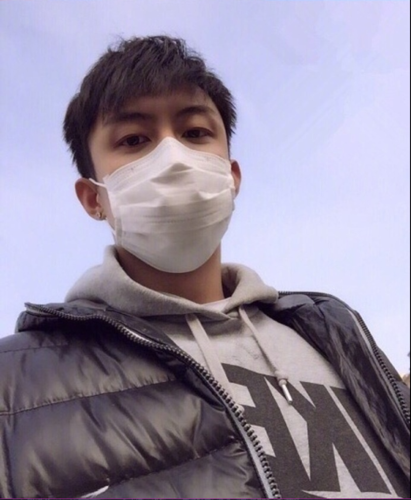 很多女生的理想型小鲜肉男明星帅哥黄景瑜图片 8