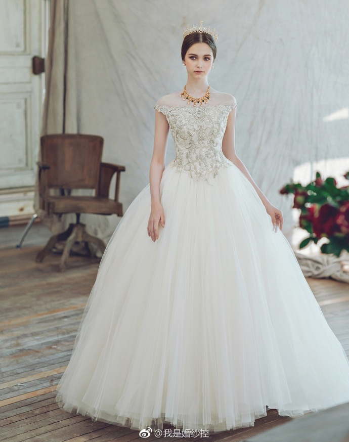 韩国Clara Wedding婚纱礼服图片 5