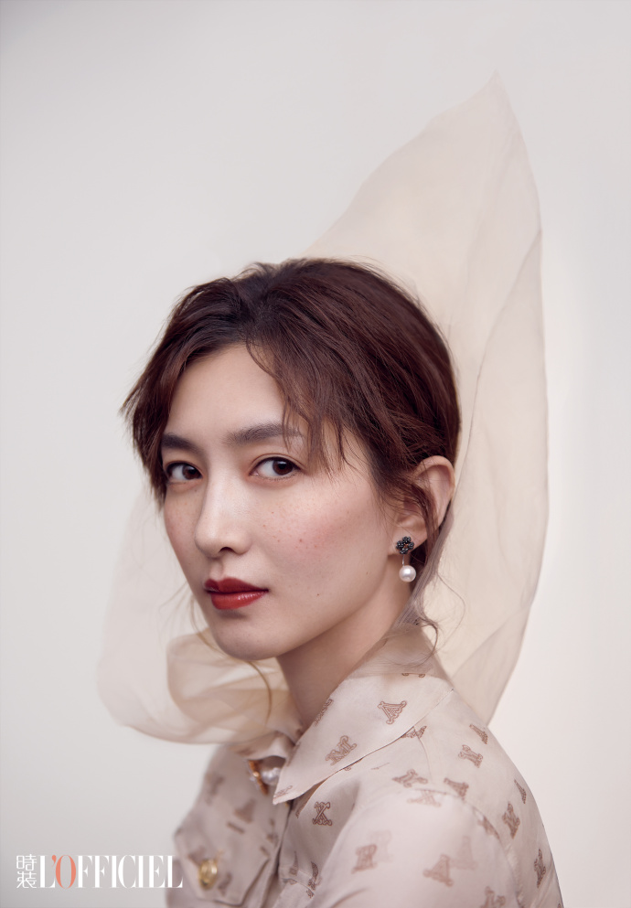 上海美女明星江疏影《时装LOFFICIEL杂志》五月刊 8