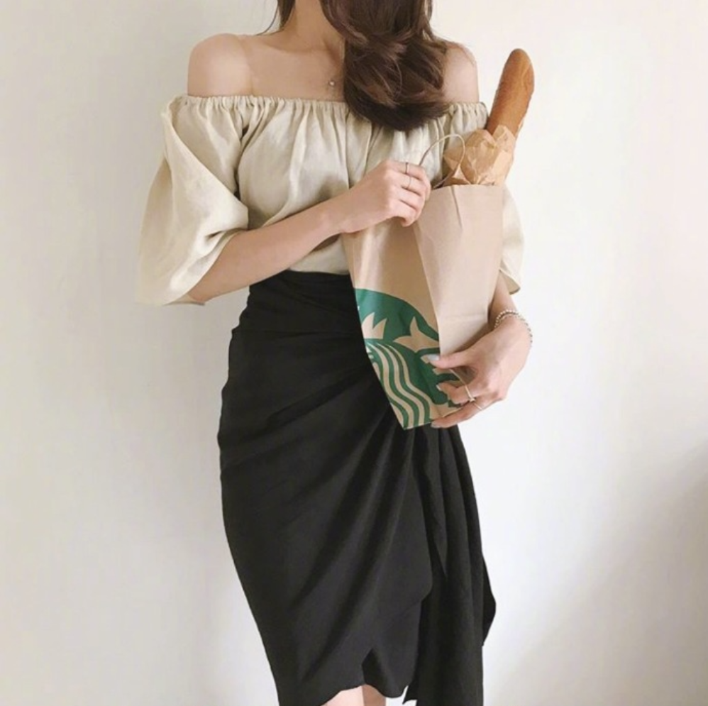 清纯美女的小性感风裙装穿衣搭配参考 5