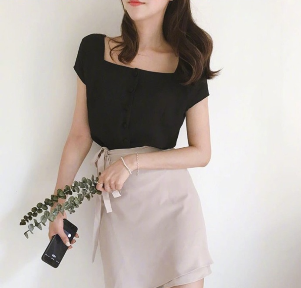 清纯美女的小性感风裙装穿衣搭配参考 12