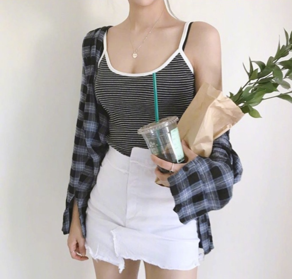 清纯美女的小性感风裙装穿衣搭配参考 14