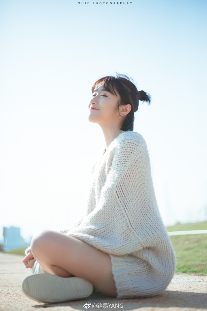 清纯美女模特逃过死亡唯美写真 4