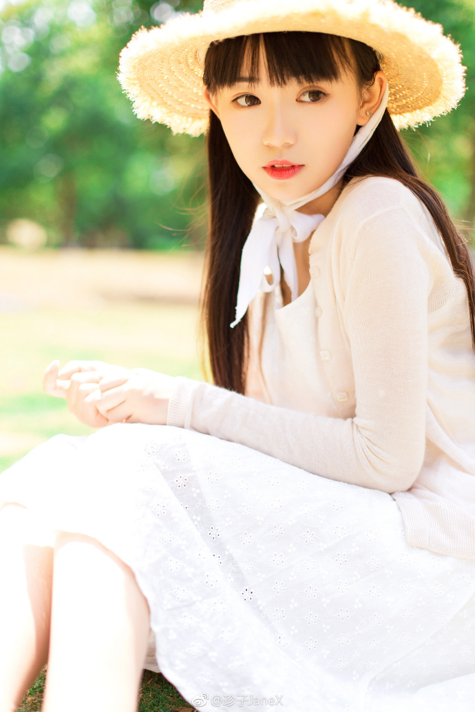 网络美女模特修老虎阳光清纯图片 5