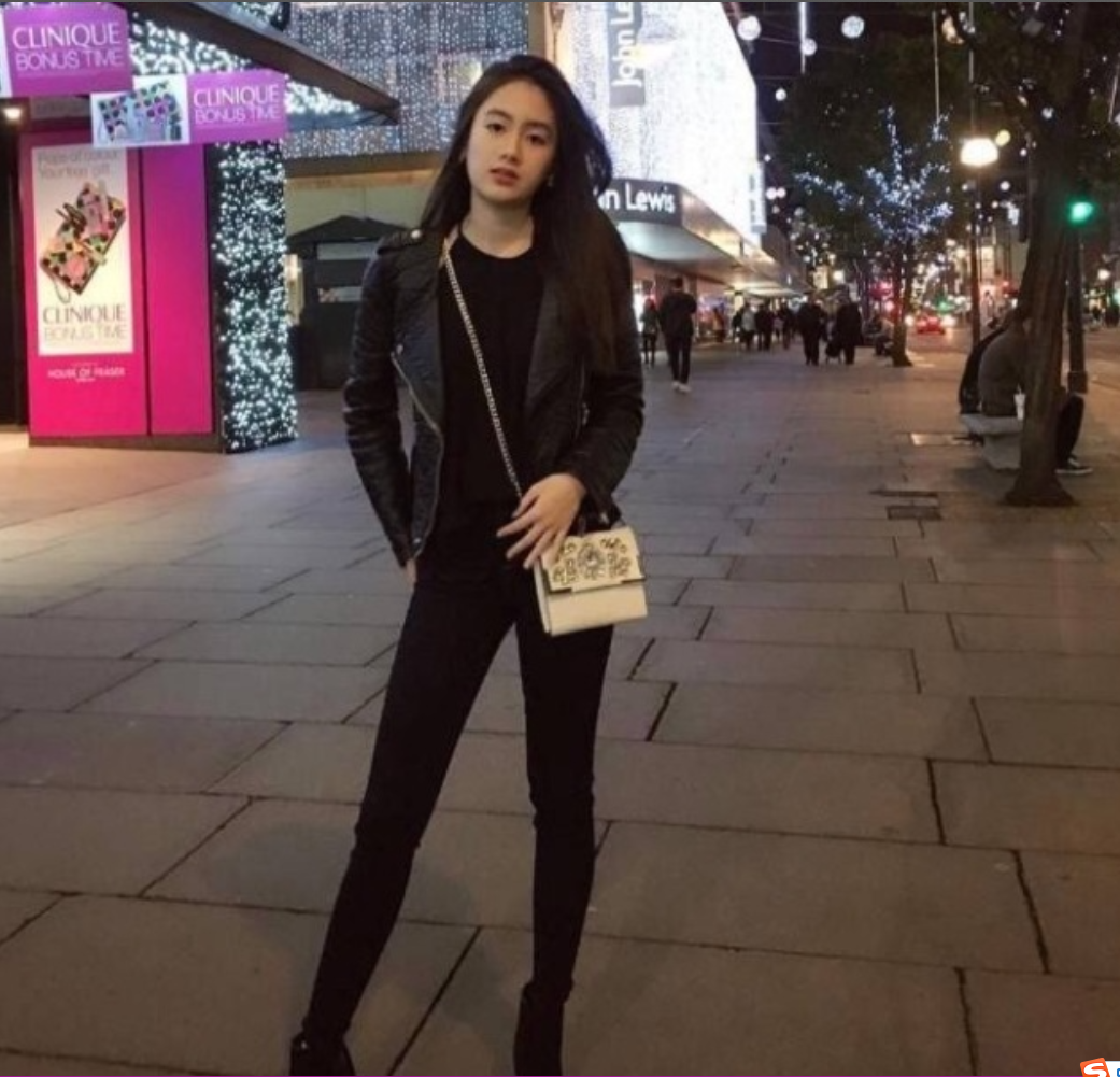 越南美女气质街拍身材也超棒 4